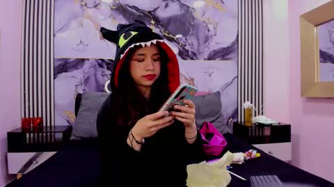 hott_barbie_ online show from November 7, 3:31 am