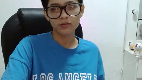 hott_cute69 online show from November 17, 9:01 am