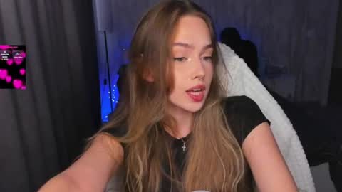 hello Im Eva online show from July 15, 12:10 pm