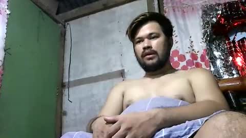 HottestPinoy32 online show from December 5, 12:39 pm