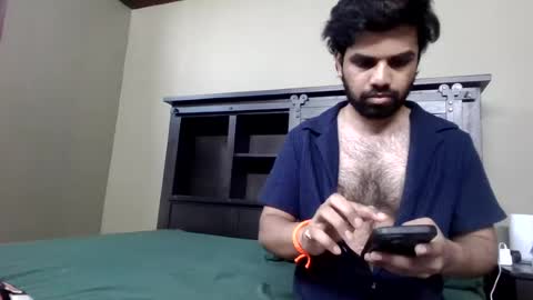 Desi Boy online show from July 8, 9:07 pm