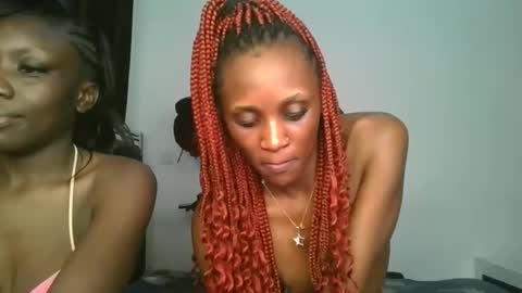 hottie_chyna online show from December 14, 8:37 pm