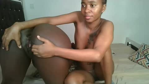 hottie_mistie online show from May 3, 10:27 pm