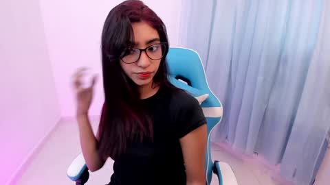 Veronica independent model online show from February 7, 2:47 pm