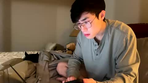 hottiewithabody101 online show from December 3, 2:23 am