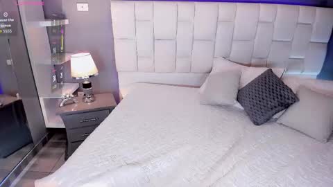 hottsalomee online show from February 21, 9:07 pm