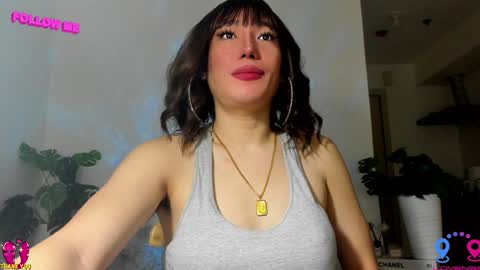 crishinahotty online show from January 31, 2:15 am