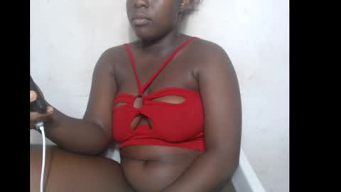 hottylissa1 online show from December 1, 7:45 pm