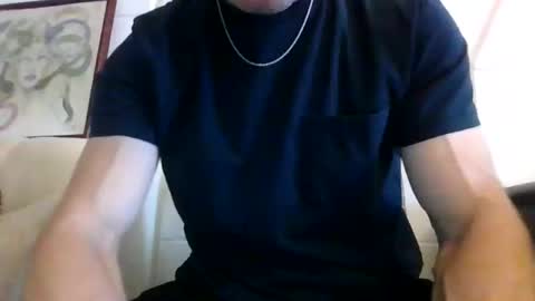 hotwhitedude2026 online show from June 7, 8:14 pm