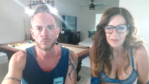 Hotwifehotlife01 online show from June 16, 11:53 pm
