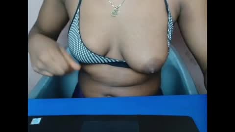 hotxxebony online show from May 2, 12:27 am