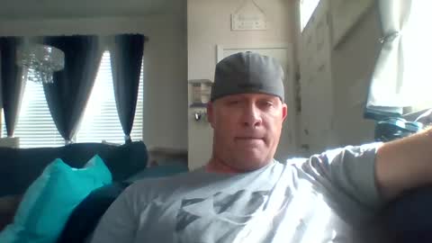 Snapshot of hotyummycock69 chatting on September 17, 7:39 pm hotyummycock69 online show from September 17, 7:39 pm