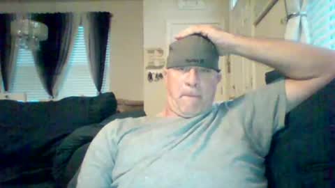 Snapshot of hotyummycock69 chatting on October 24, 11:22 am hotyummycock69 online show from October 24, 11:22 am