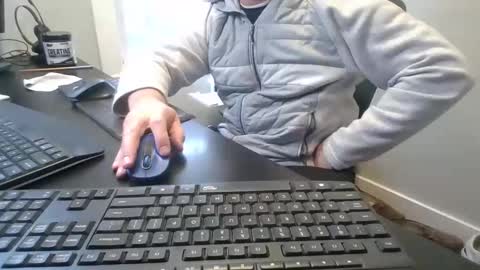 hoverday online show from April 12, 9:52 pm