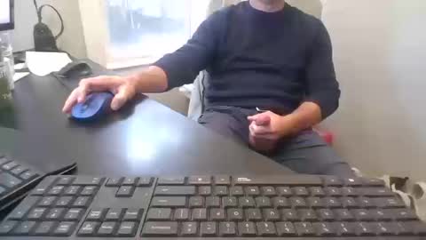 hoverday online show from October 20, 7:30 pm