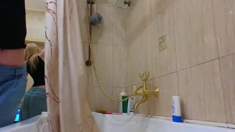 ash. see u on sunday online show from April 24, 8:44 pm