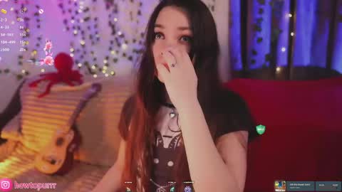 Mia online show from May 21, 6:47 pm