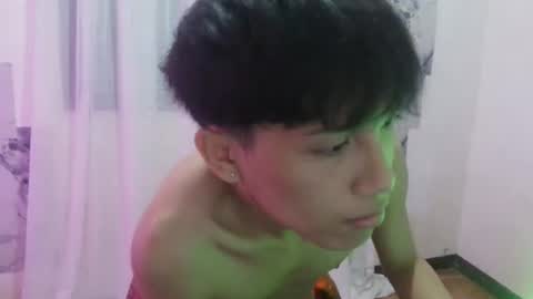 hrdfvcker_james online show from June 21, 3:02 am