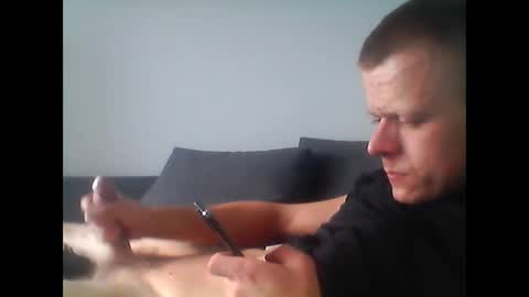 Snapshot of hubikush22 chatting on October 22, 2:52 pm hubikush22 online show from October 22, 2:52 pm