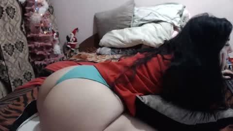 hugeassdevil online show from December 19, 2:45 pm