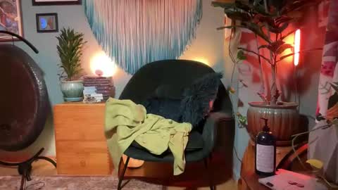 hugedickyogi online show from March 7, 11:49 pm