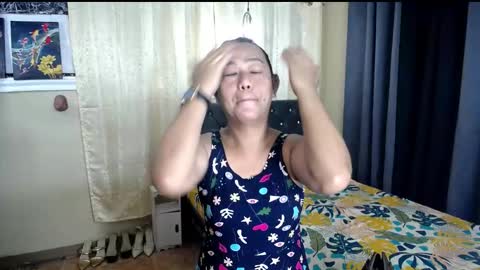 hugejuicyhotdog online show from November 23, 5:33 pm