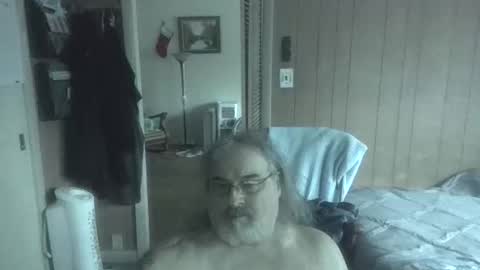 lonely huggy bear online show from April 10, 4:44 pm