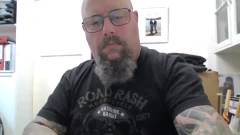 hukjisda online show from November 22, 1:20 pm