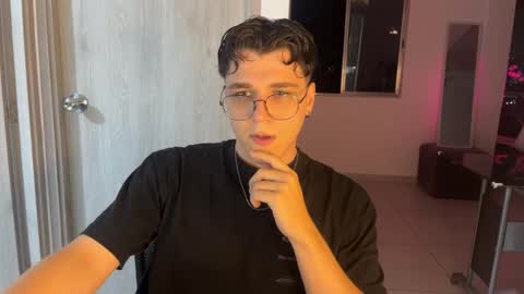 hun_damer online show from October 12, 1:31 am