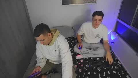 hun_damer online show from September 18, 1:53 am