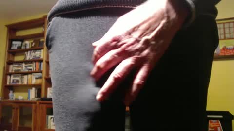 Snapshot of hung_hot_fit10 chatting on September 10, 4:35 am Big uncut cock dripping online show from September 10, 4:35 am