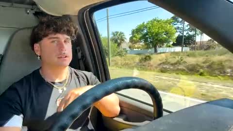 hungkingg22 online show from March 7, 7:16 pm