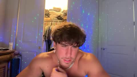 hungkingg22 online show from March 30, 10:10 pm