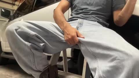 HungRowdyCowboy online show from May 31, 7:37 pm