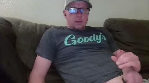 HuingsingleDad79 online show from May 4, 10:22 am