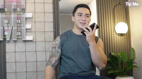 hunk_ryan online show from February 28, 3:26 pm