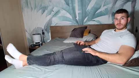 Hunter Bridges online show from December 5, 2:37 pm