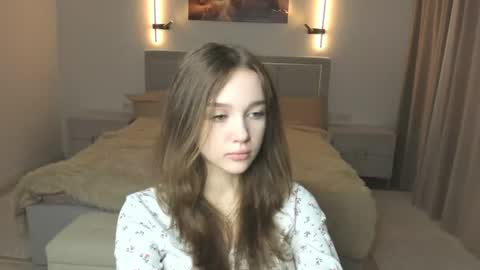 Lily online show from July 9, 7:12 am