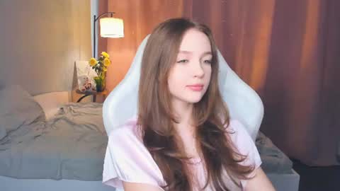 Lily online show from July 4, 7:34 am
