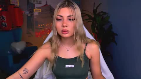 hyileyclark online show from February 24, 9:12 am