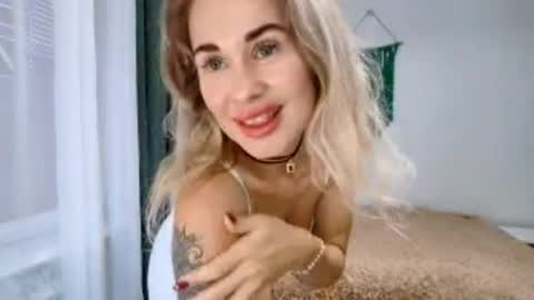 Alice online show from November 28, 1:29 pm