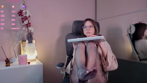 Miley. PVT open i have extra prices on nude show  online show from March 26, 6:46 pm