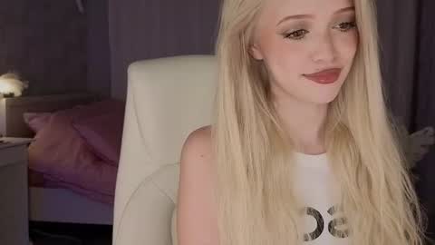 Joselle online show from June 27, 8:26 pm