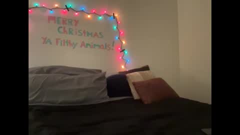 i o ro online show from December 25, 9:13 am