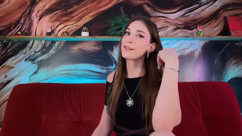 Aline online show from November 25, 6:18 pm