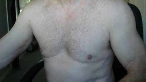 i_was_a_shy_dad online show from November 10, 6:54 pm