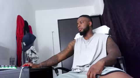 Mr H Independent model online show from January 16, 3:37 am