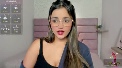 iam_lina online show from April 6, 11:33 am