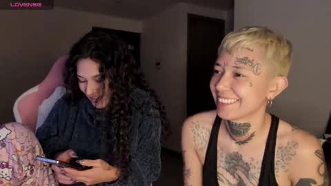 On instagram Imm  NikkiHelp me reach 100 likes online show from March 10, 6:49 am