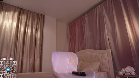 Claire online show from February 16, 7:49 pm